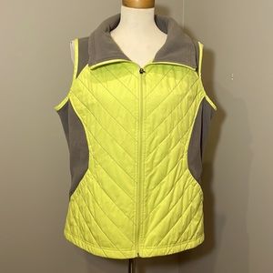 COLUMBIA Quilted Vest with fleece Panels Green / Gray X-LARGE